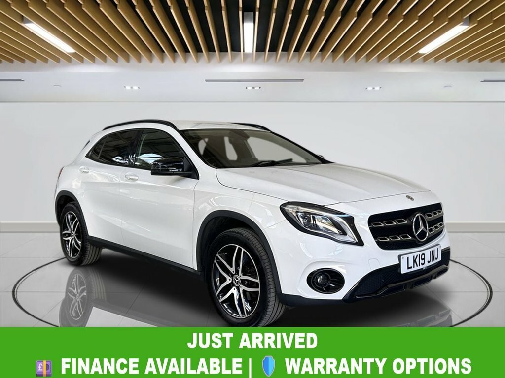 Mercedes-Benz GLA Class 1.6L Urban Edition White