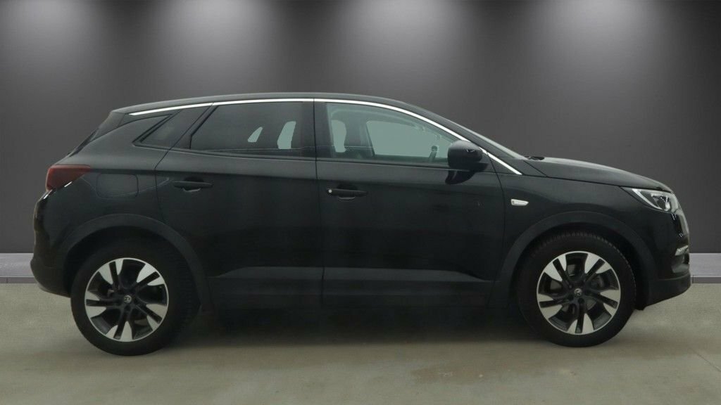 Vauxhall Grandland X 1.2L Sri Nav Black #5