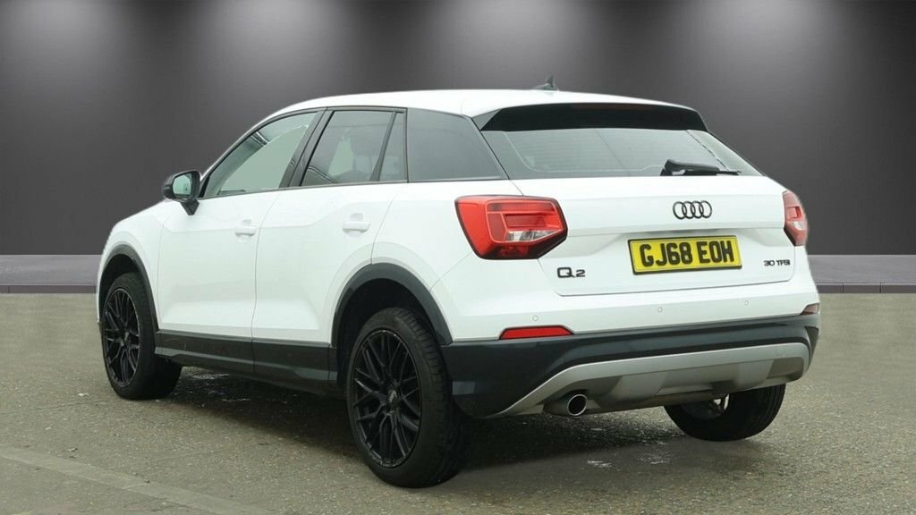 Audi Q2 1L Sport White #3