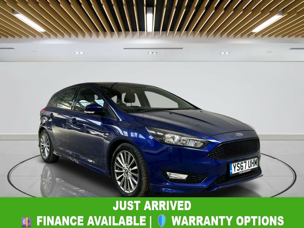 Ford Focus 1L St-line Blue