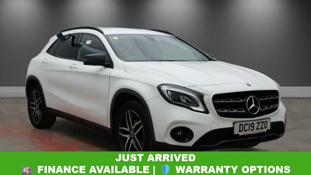 Mercedes-Benz GLA Class 1.6L Urban Edition White
