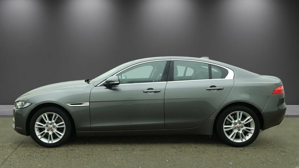 Jaguar XE 2L Prestige Grey #6