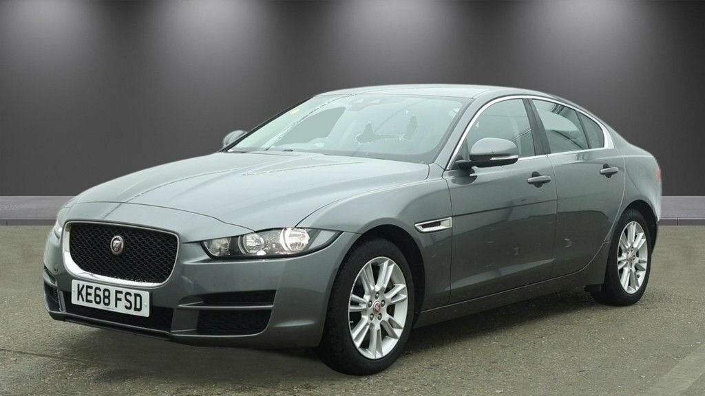 Jaguar XE 2L Prestige Grey #2