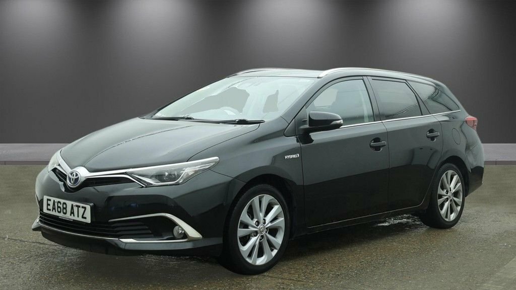 Toyota Auris 1.8L Excel Black #2