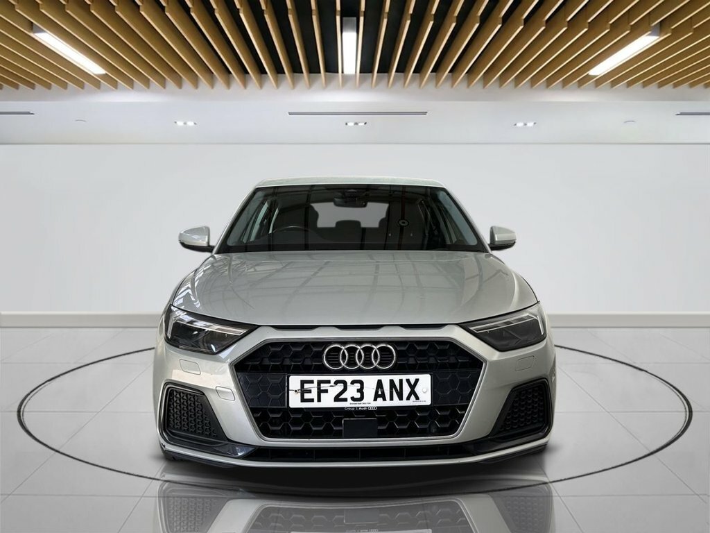 Audi A1 1L Sport EF23ANX Silver #2