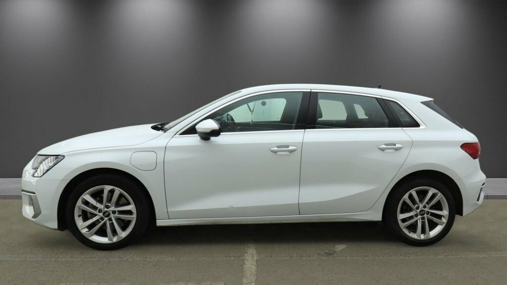 Audi A3 1.4L Sport FP22AJO White #6