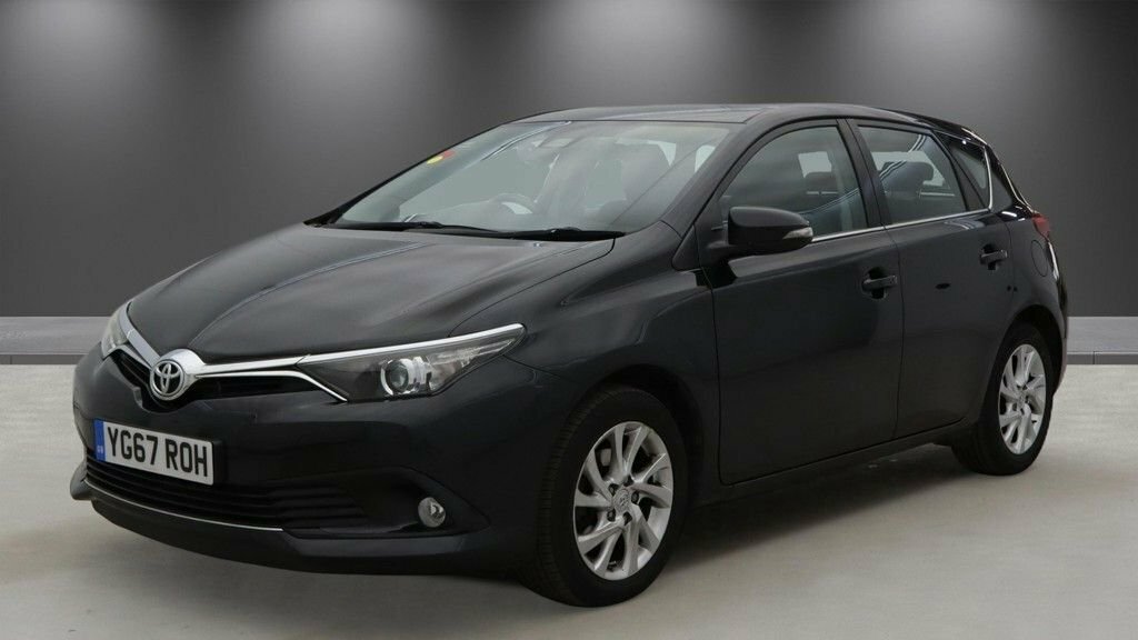 Toyota Auris 1.2L Business Edition Black #2