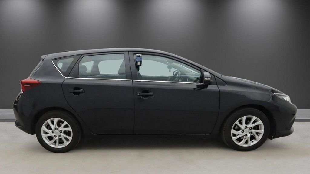 Toyota Auris 1.2L Business Edition Black #5