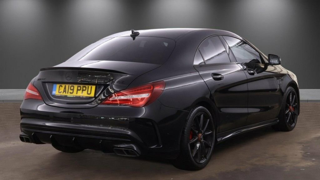 Mercedes-Benz CLA Class 2L Amg Night Edition Black #4