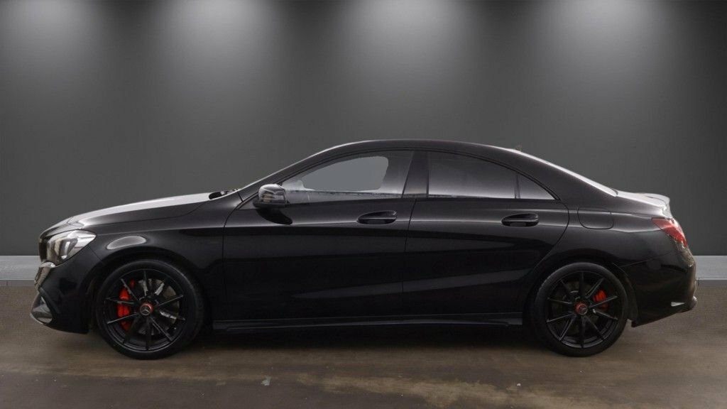 Mercedes-Benz CLA Class 2L Amg Night Edition Black #6
