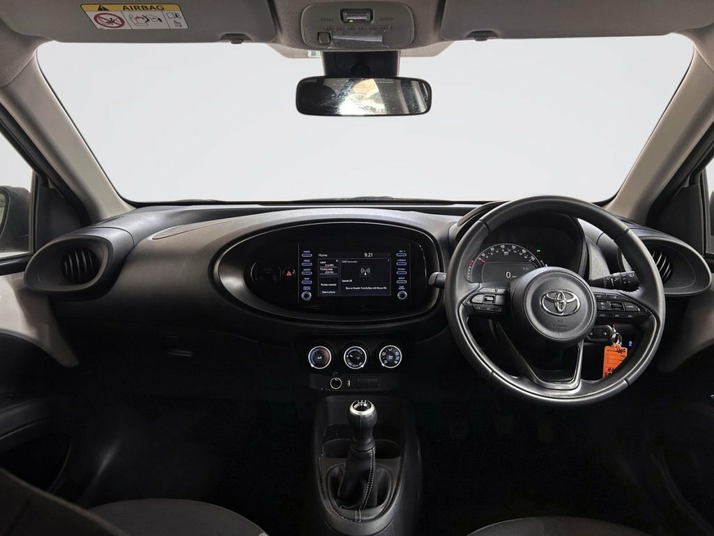 Toyota Aygo X 1L Pure NA23AOH White #3