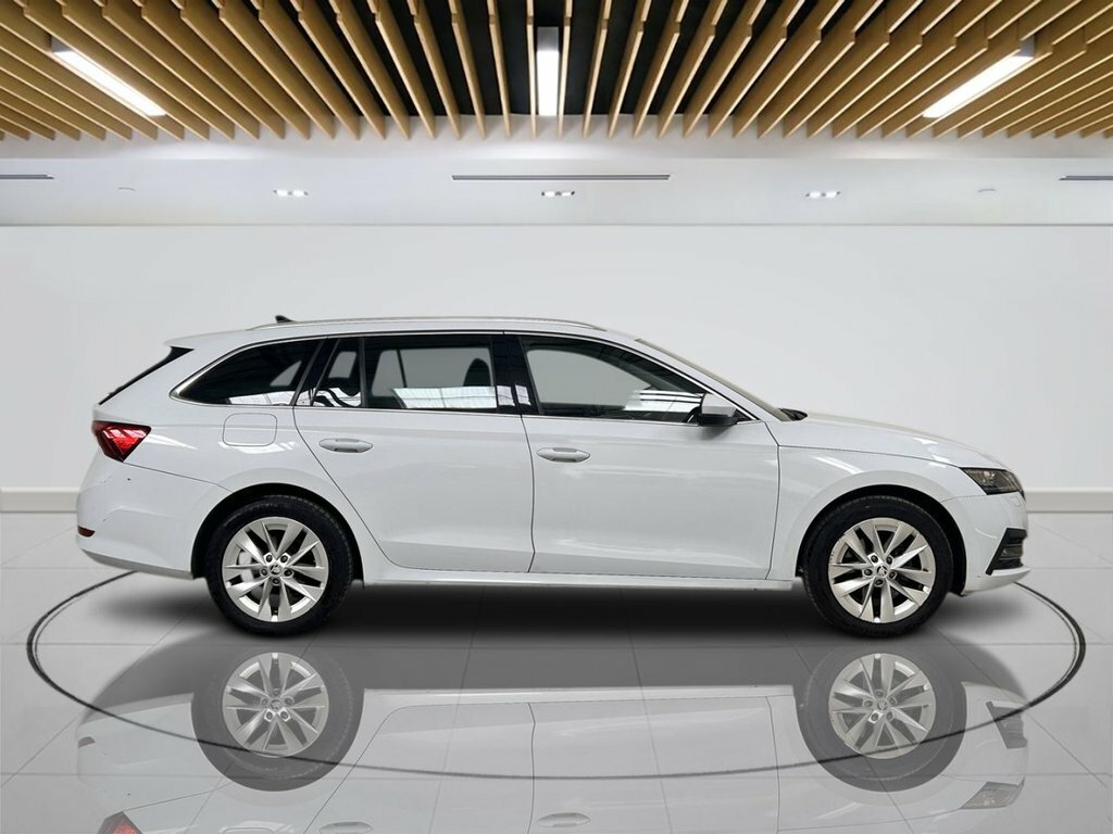 Skoda Octavia 1.5L Se L White #6