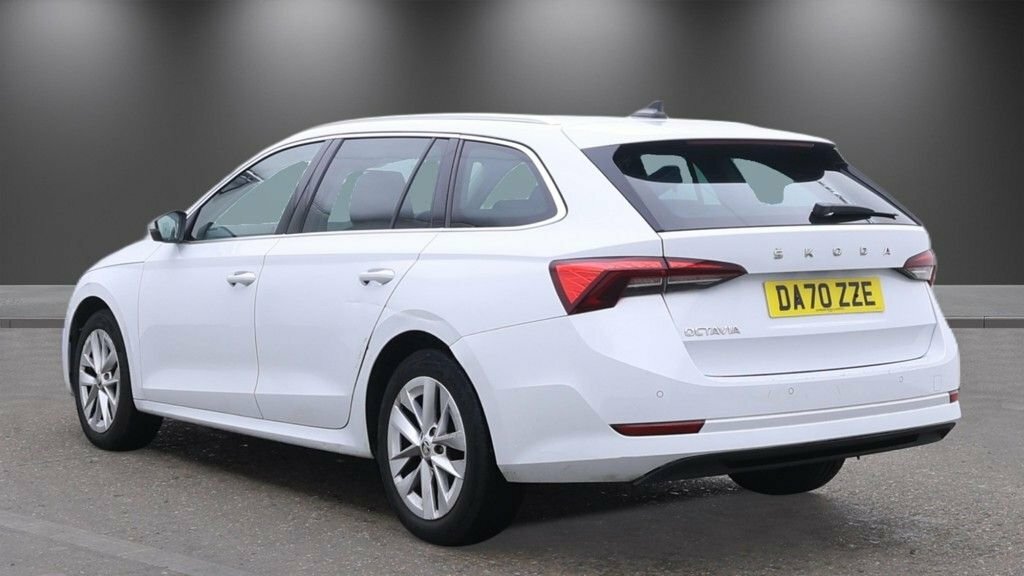 Skoda Octavia 1.5L Se L White #3