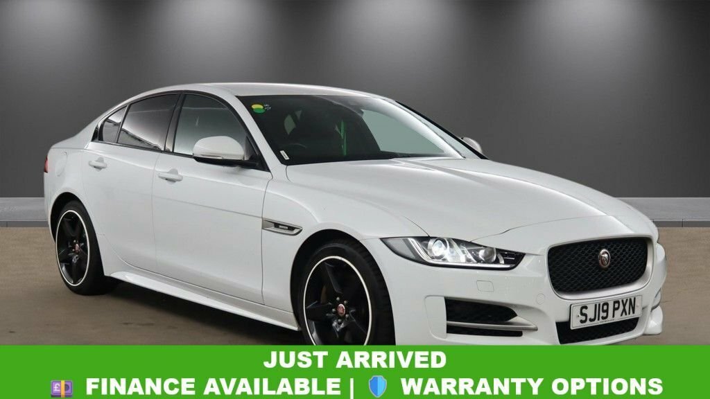 Jaguar XE 2L R-sport White