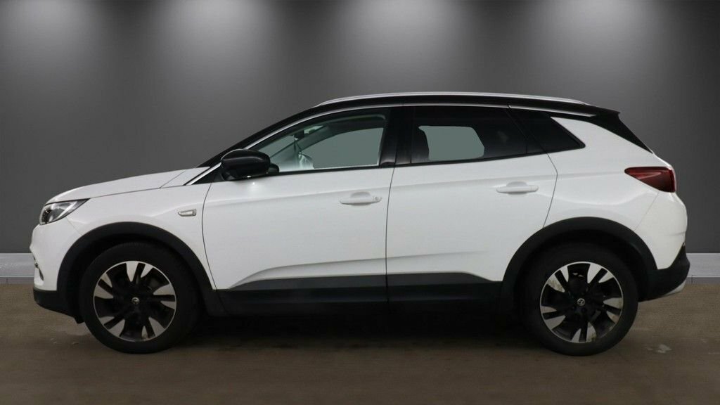 Vauxhall Grandland X 1.2L Design Line White #6