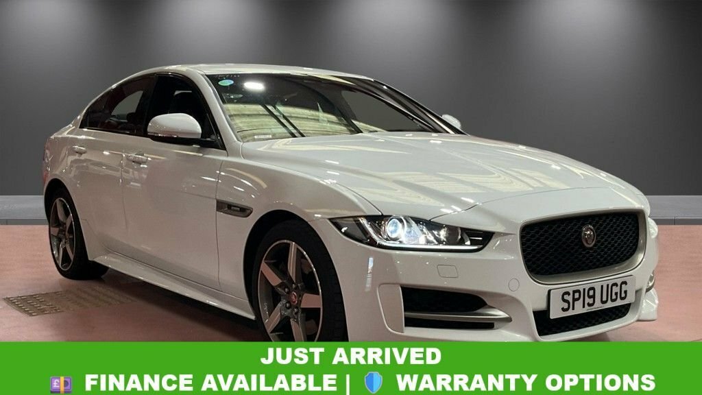 Jaguar XE 2L R-sport White
