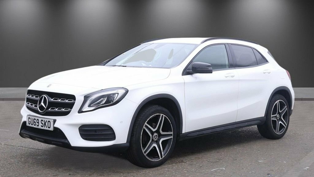 Mercedes-Benz GLA Class 1.6L Amg Line Edition GU69SKO White #2
