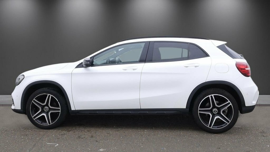 Mercedes-Benz GLA Class 1.6L Amg Line Edition GU69SKO White #6