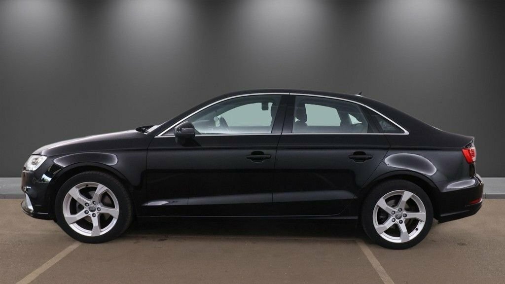 Audi A3 1.5L Sport WJ69BXS Black #5