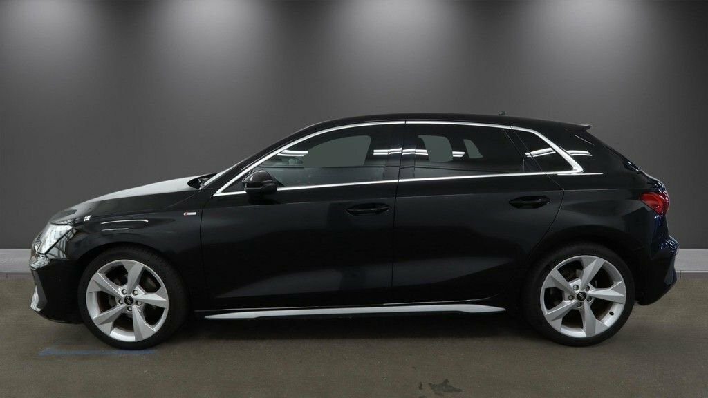Audi A3 1L S Line LV23STZ Black #4