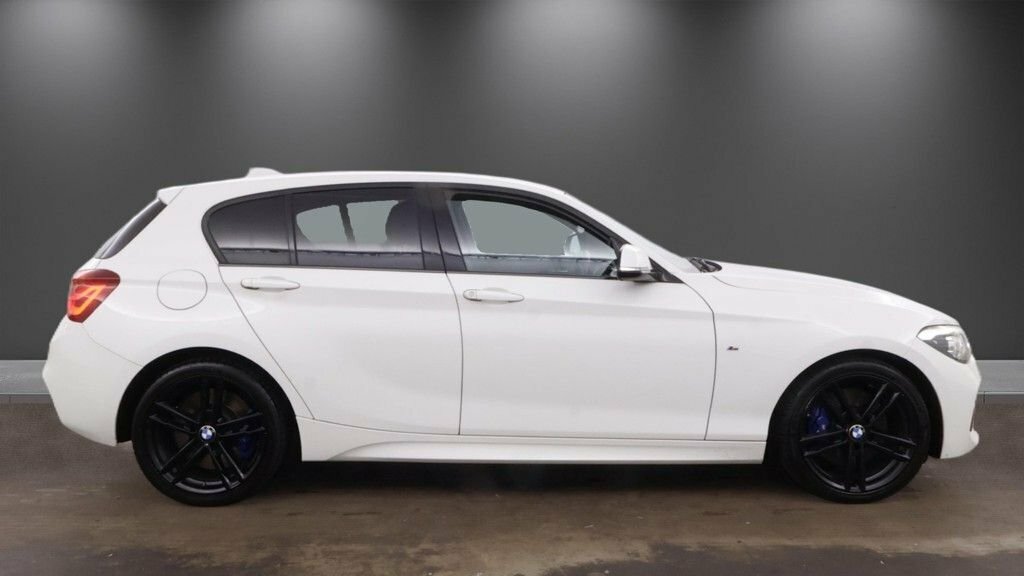 BMW 1 Series 1.5L M Sport Shadow Edition DT19RKU White #5