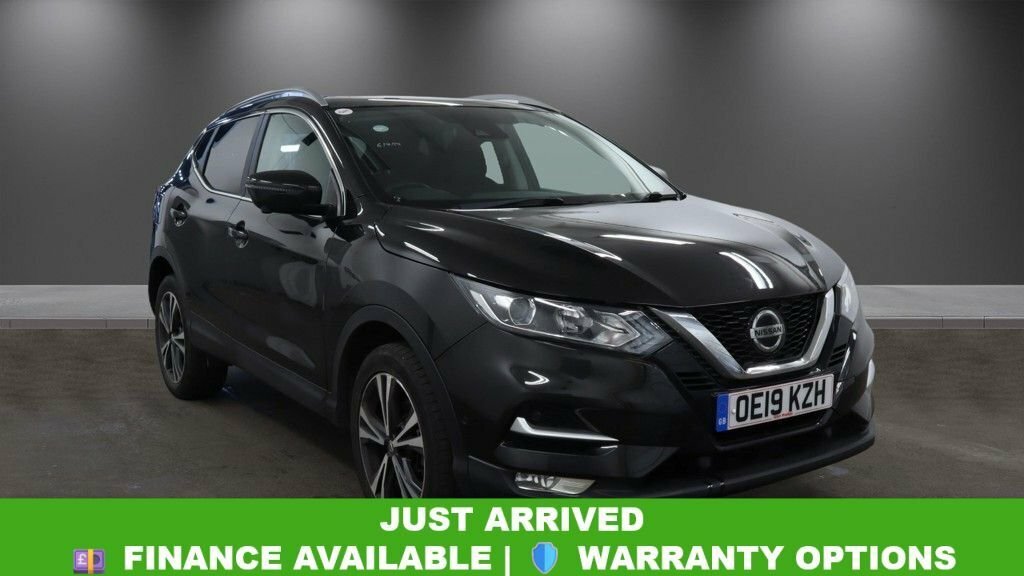 Nissan Qashqai 1.3L N-connecta Black