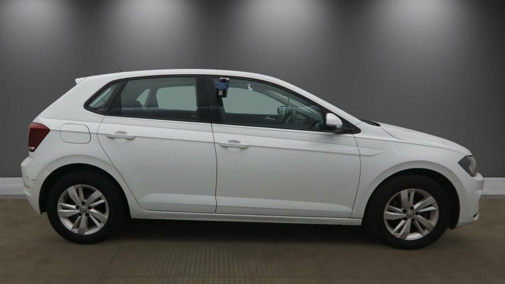 Volkswagen Polo 1L Se White #5