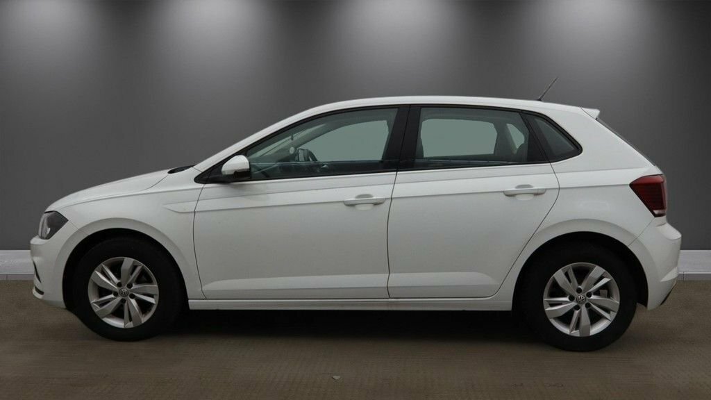 Volkswagen Polo 1L Se White #6