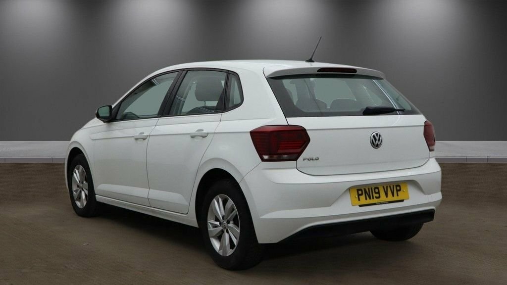 Volkswagen Polo 1L Se White #3
