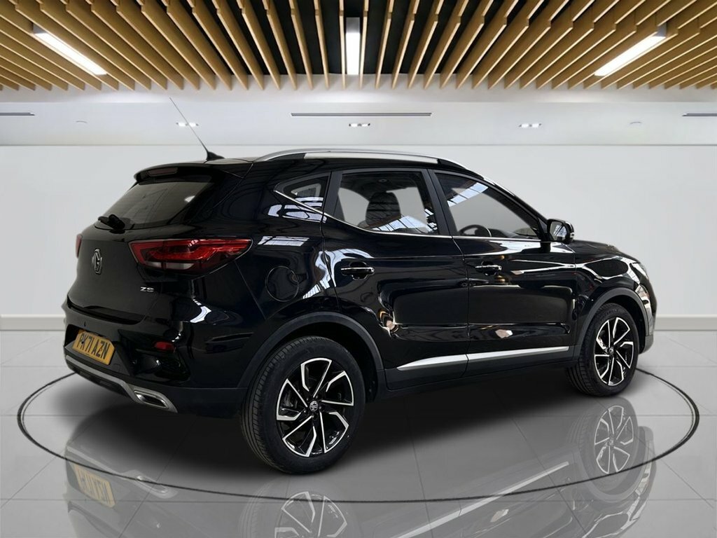 MG ZS 44.5Kwh Exclusive White #8