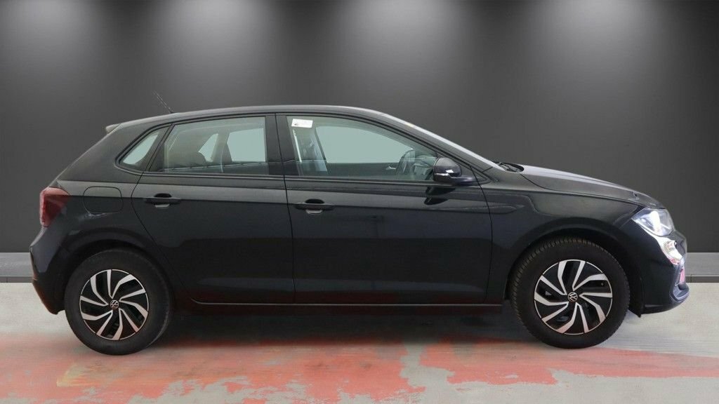 Volkswagen Polo 1L Life Black #5