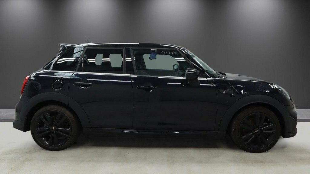 Mini Hatch 2L Cooper S Sport YG22ZGM Black #5