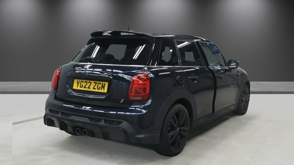 Mini Hatch 2L Cooper S Sport YG22ZGM Black #4