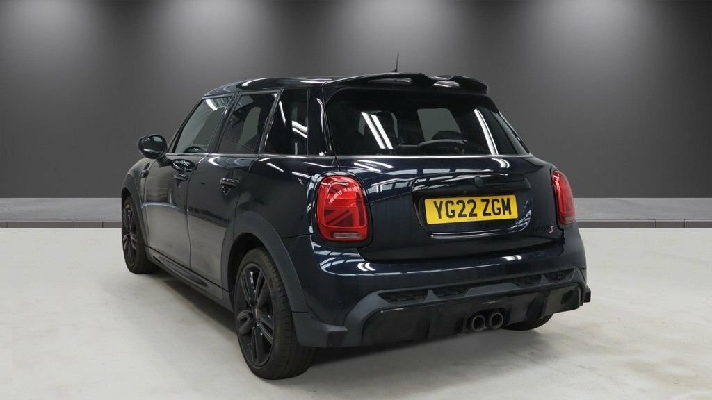 Mini Hatch 2L Cooper S Sport YG22ZGM Black #3