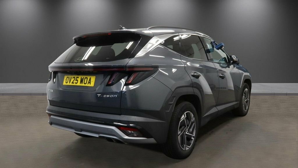 Hyundai Tucson Ultimate White #4