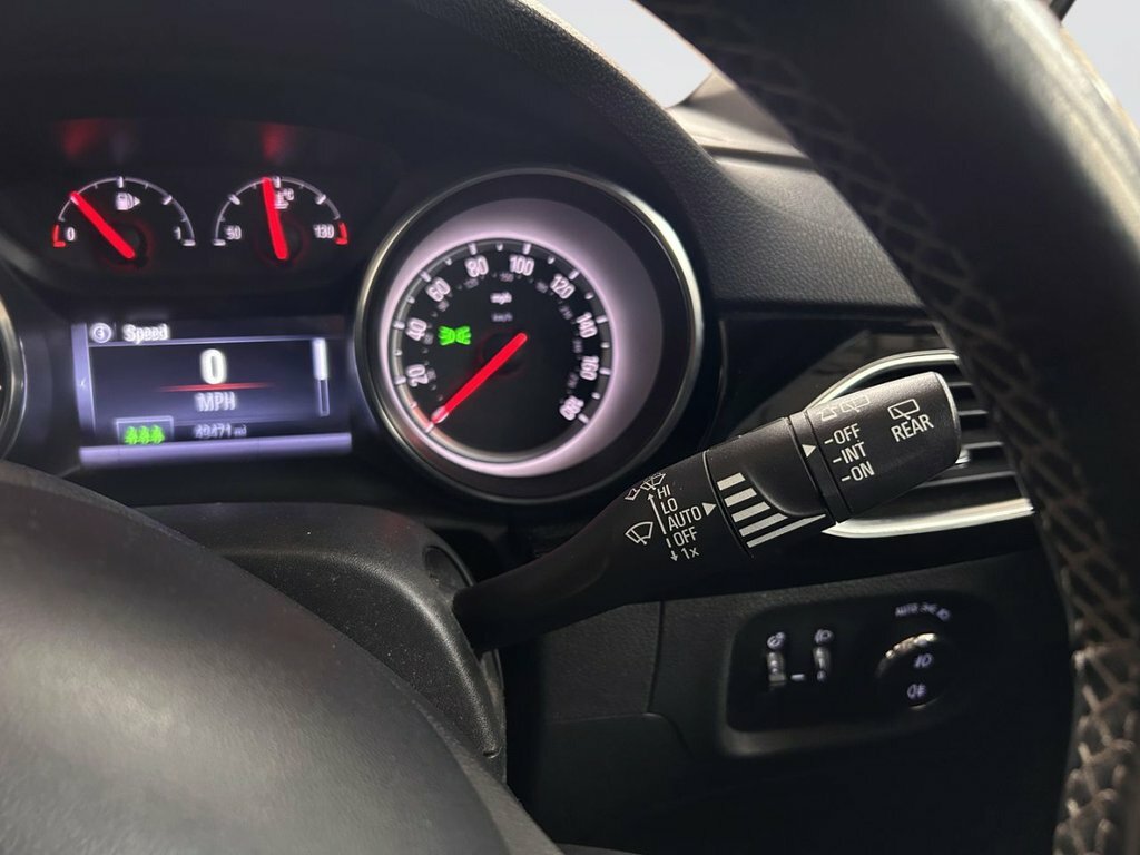Vauxhall Astra 1.6L Sri Nav Black #17