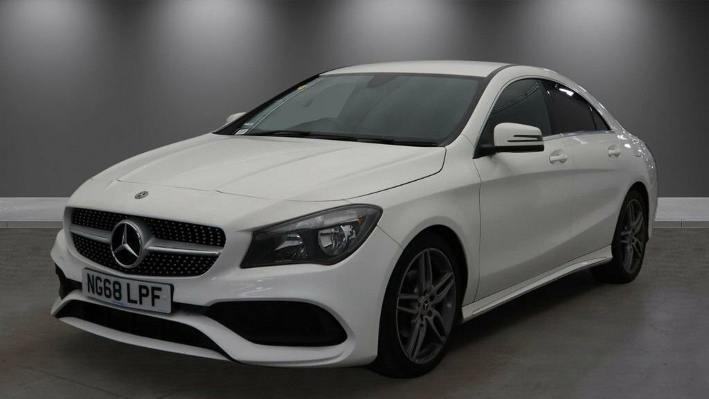 Mercedes-Benz CLA Class 1.6L Amg Line Edition White #2