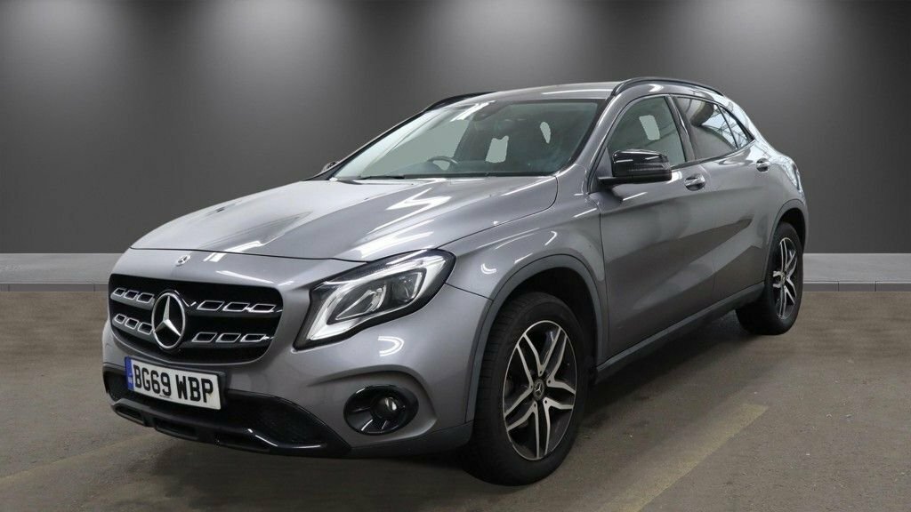 Mercedes-Benz GLA Class 1.6L Urban Edition Grey #2