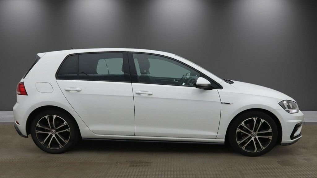 Volkswagen Golf 2L R-line DA69VFP White #5