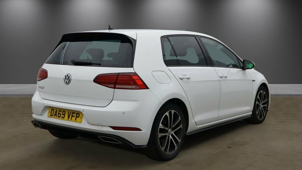 Volkswagen Golf 2L R-line DA69VFP White #4