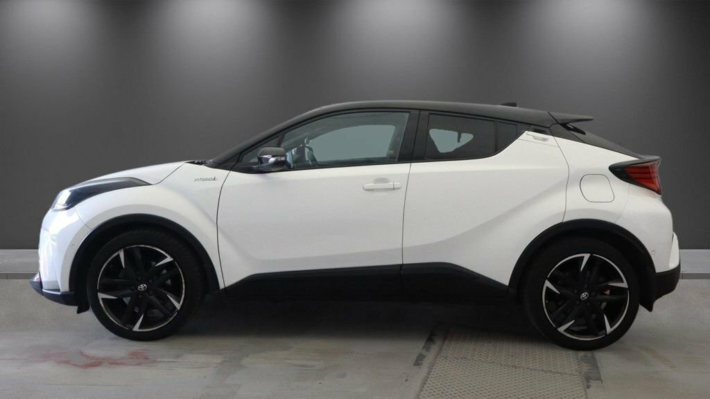 Toyota C-Hr 2L Gr Sport White #6