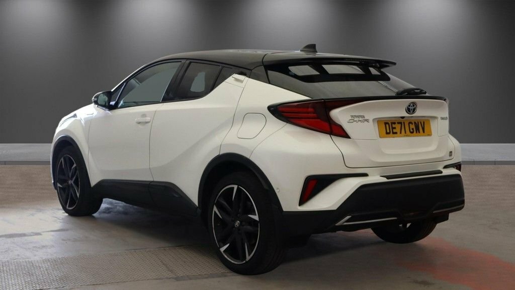 Toyota C-Hr 2L Gr Sport White #3