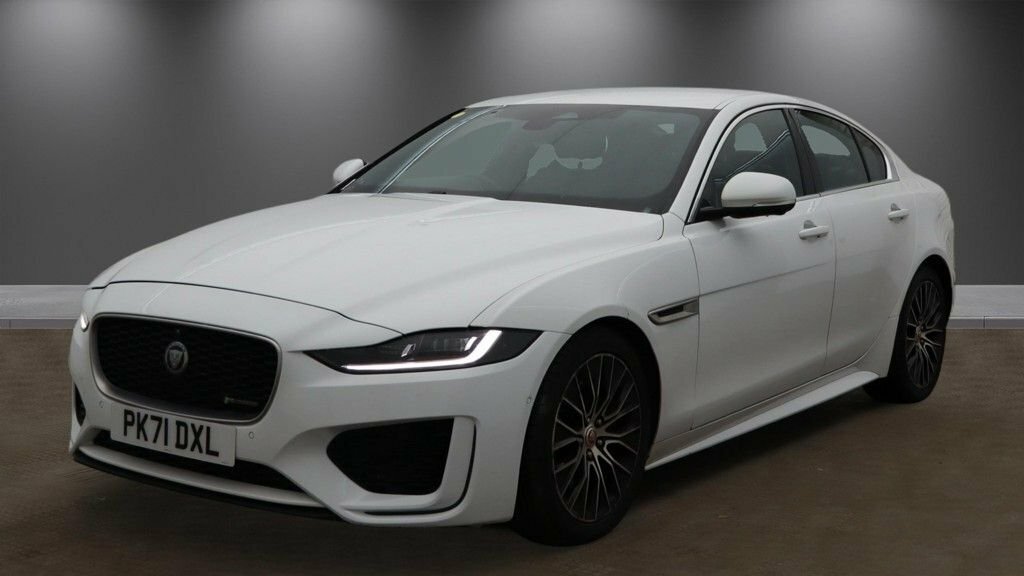 Jaguar XE 2L R-dynamic S White #2