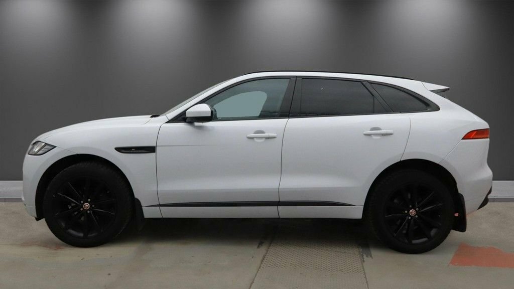Jaguar F-Pace 2L Chequered Flag White #6