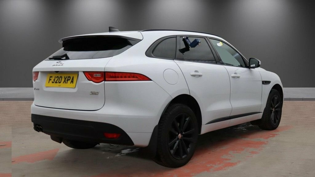 Jaguar F-Pace 2L Chequered Flag White #4