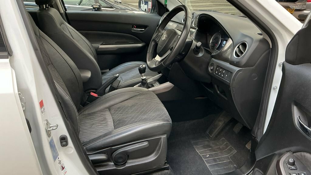 Suzuki Vitara 1.0 Boosterjet Sz4 Silver #8