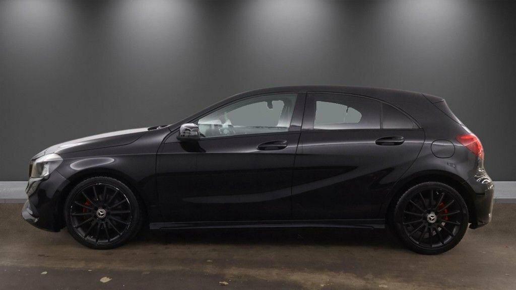 Mercedes-Benz A Class A 220 D Amg  #6