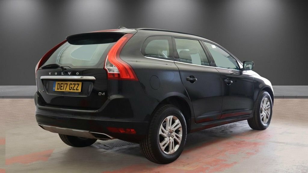 Volvo XC60 2L Se Nav DE17GZZ Black #4