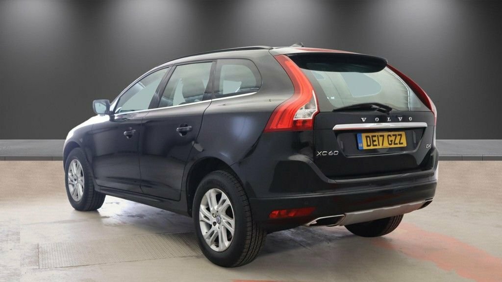 Volvo XC60 2L Se Nav DE17GZZ Black #3