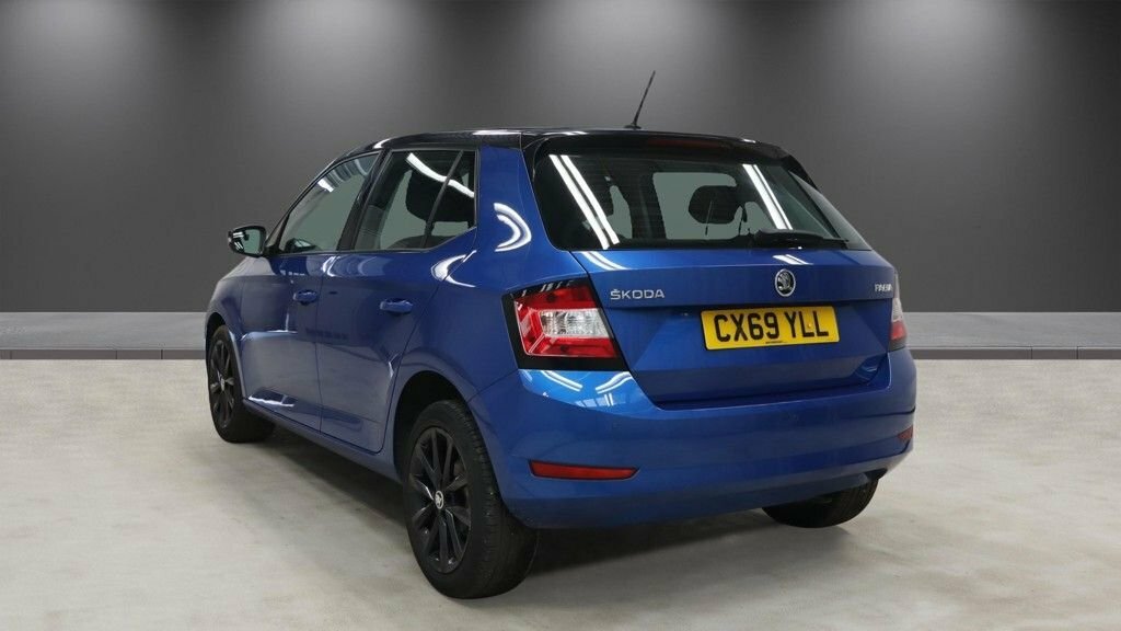 Skoda Fabia 1.0 Mpi 75Ps Se Ss 5-Dr Hatchback Black #3